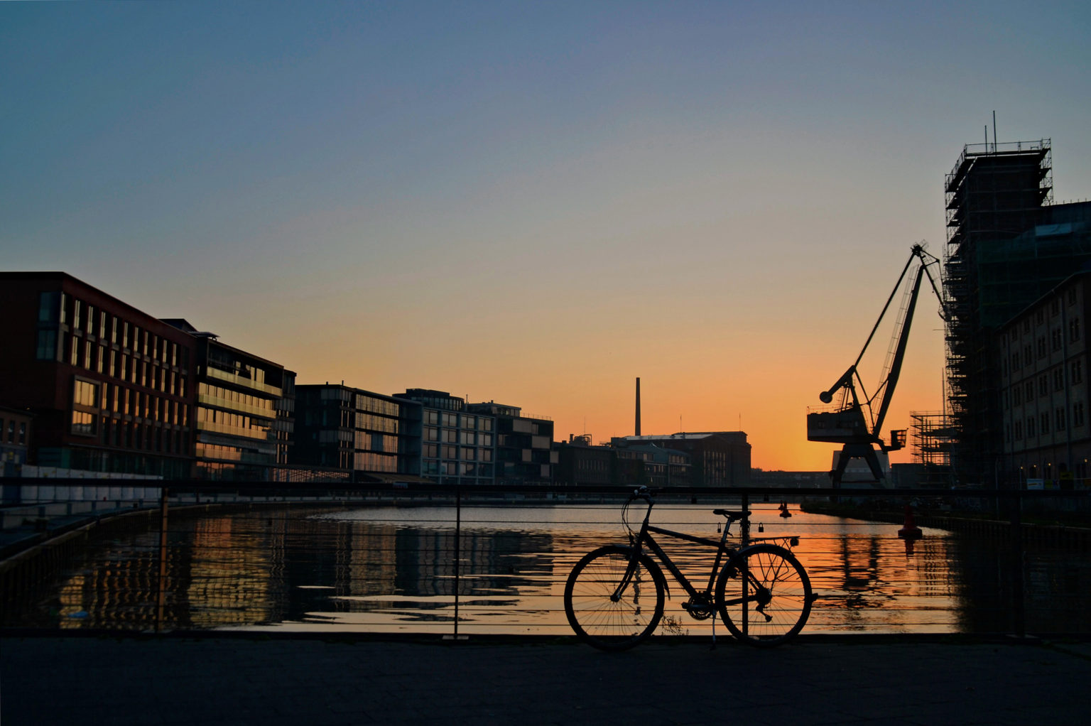 Hafen Sonnenuntergang mit Fahrrad feine art